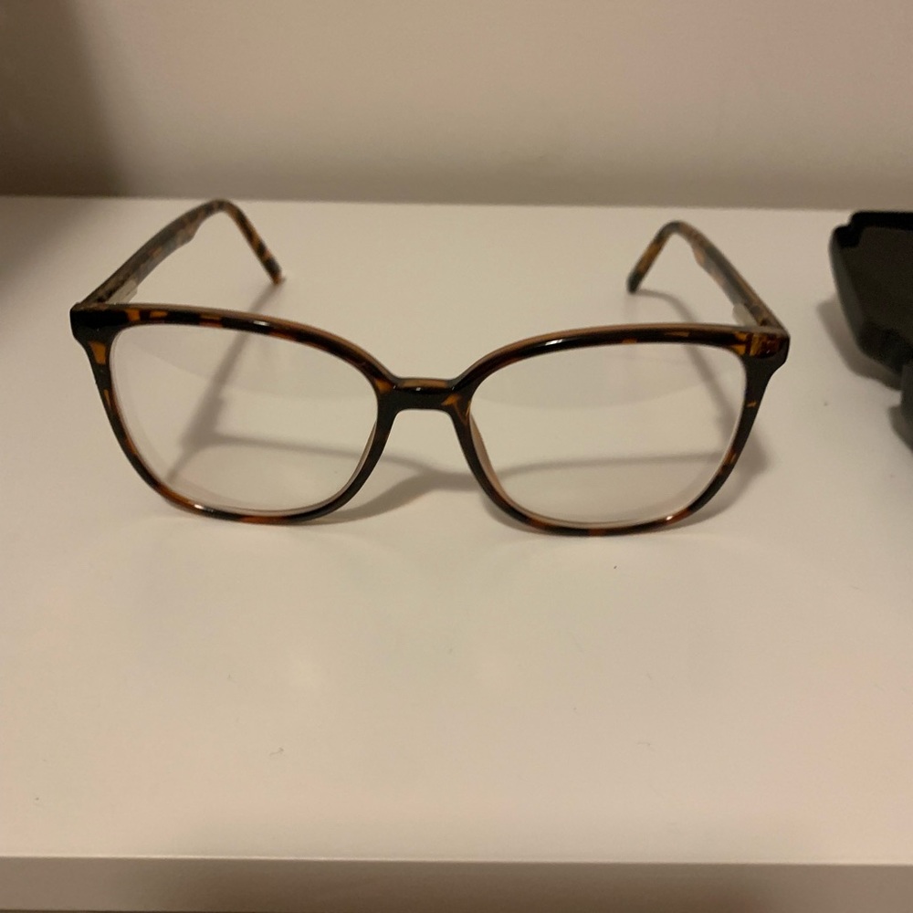 Optical glasses - Picture 5 of 5